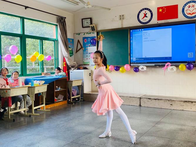 2026铜陵小学语数英辅导怎么选?线下实体与线上平台的模式对
