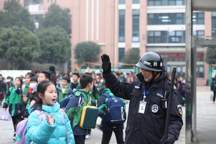 2026长沙接送小孩上学正规服务商盘点：正规资质与价格透明度