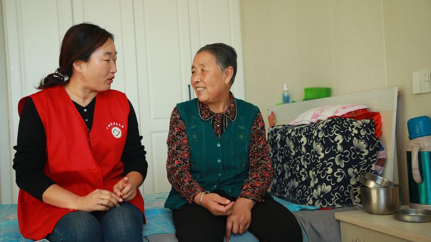 梅州照顾半自理老人服务行业盘点:2026年正规机构与避坑指南