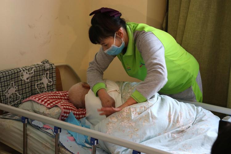 开封本地照顾失能老人十强推荐：2026年专业护理服务指南