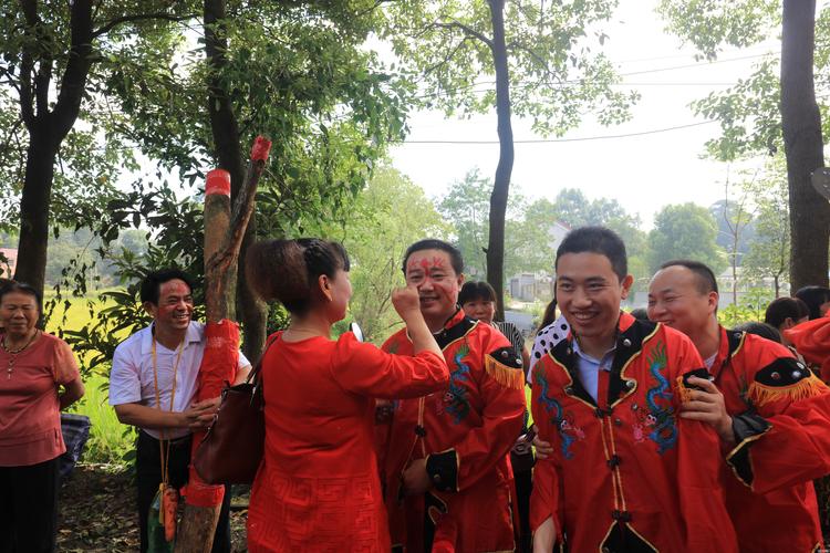 益阳婚礼跟拍服务商怎么选?2026年避坑指南与正规商家盘点