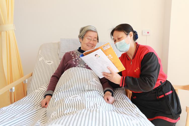 2026年崇左照顾半自理老人推荐：正规机构怎么选与避坑指南